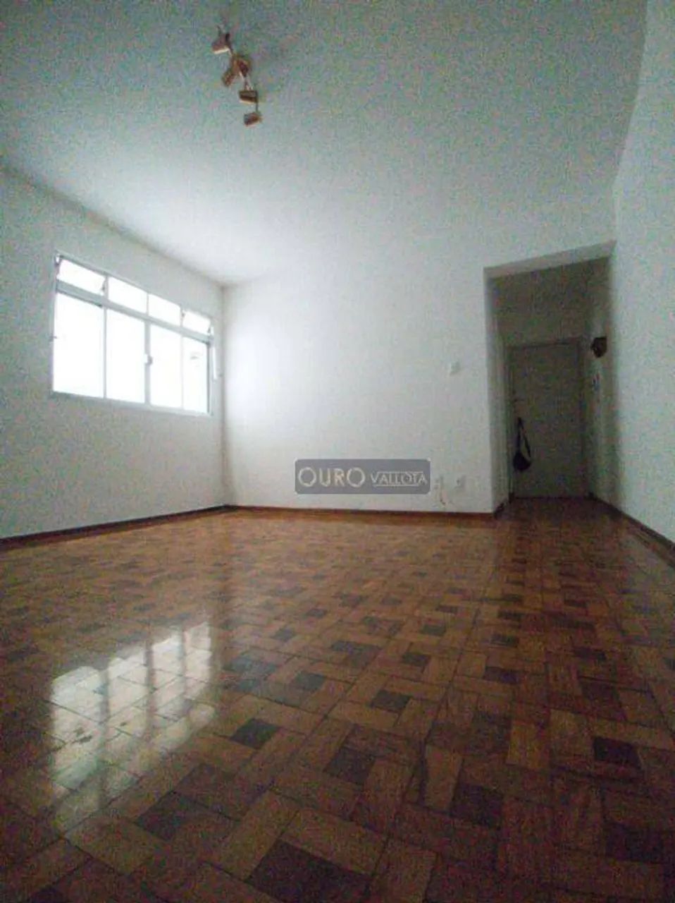 AP na liberdade, 2 dormitórios,1 WC, - Foto 2