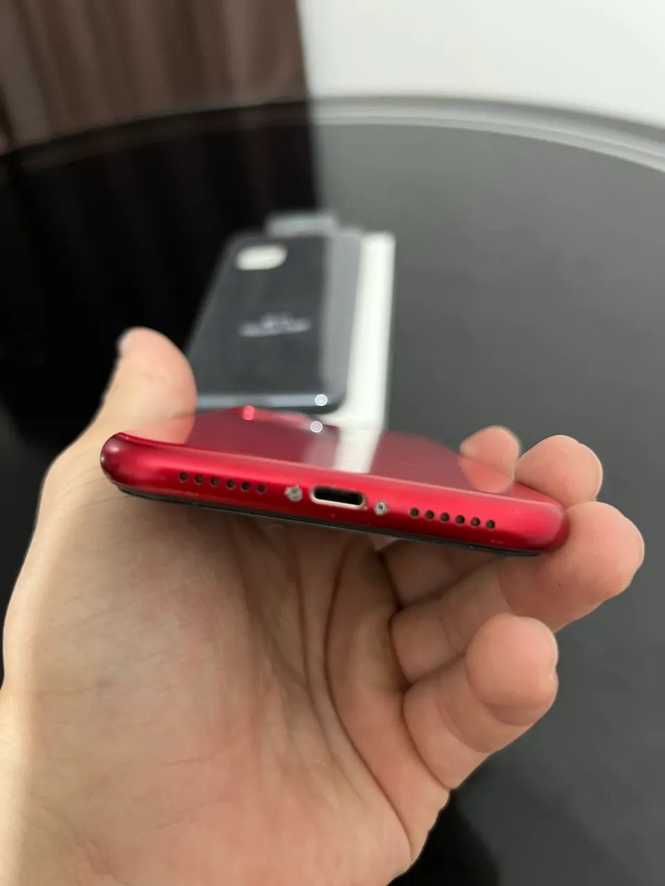 iPhone 11 RED - 64GB - Foto 4