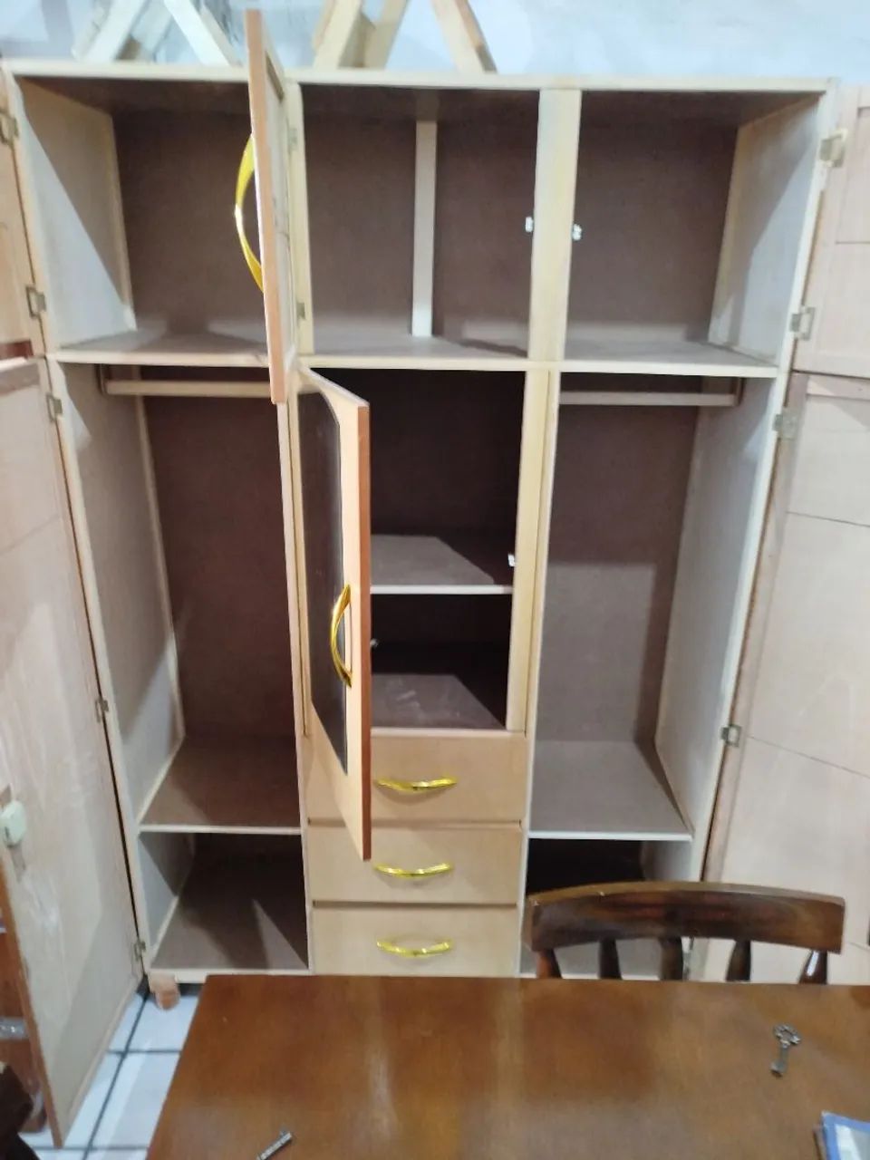 Guarda-roupa 2 portas  - Foto 4