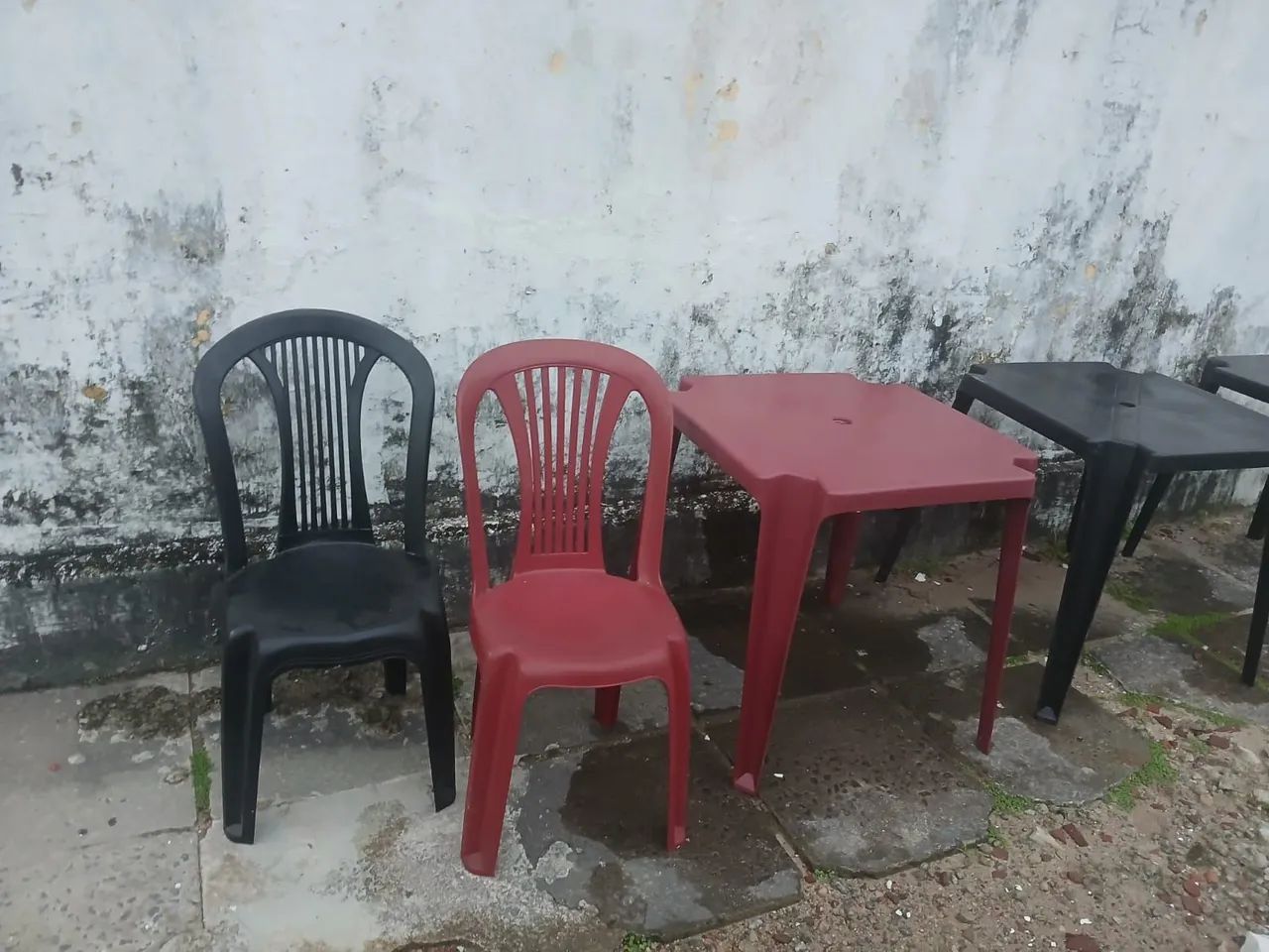 Conjunto mesas e cadeiras plásticos  - Foto 2