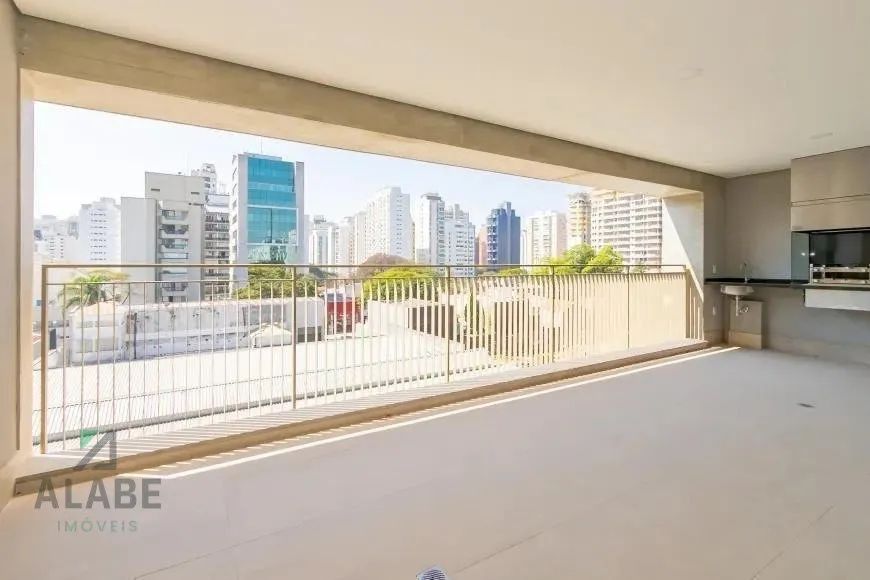 Apartamento tipo para venda com 3 quartos, 149m²