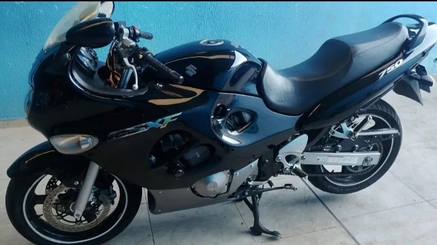 Suzuki 750 - Foto 2