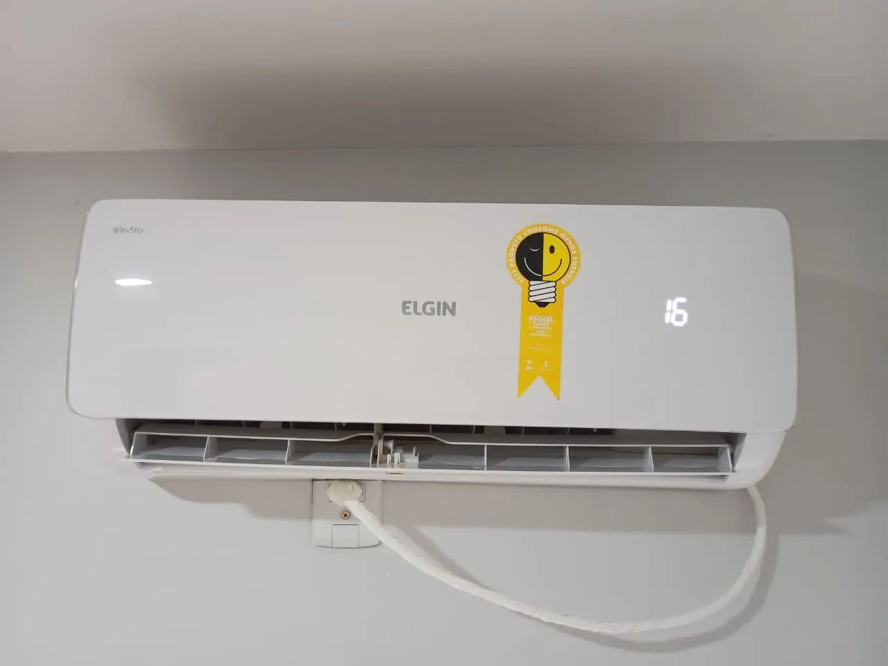 Ar condicionado split 12 BTUs, não é inverter