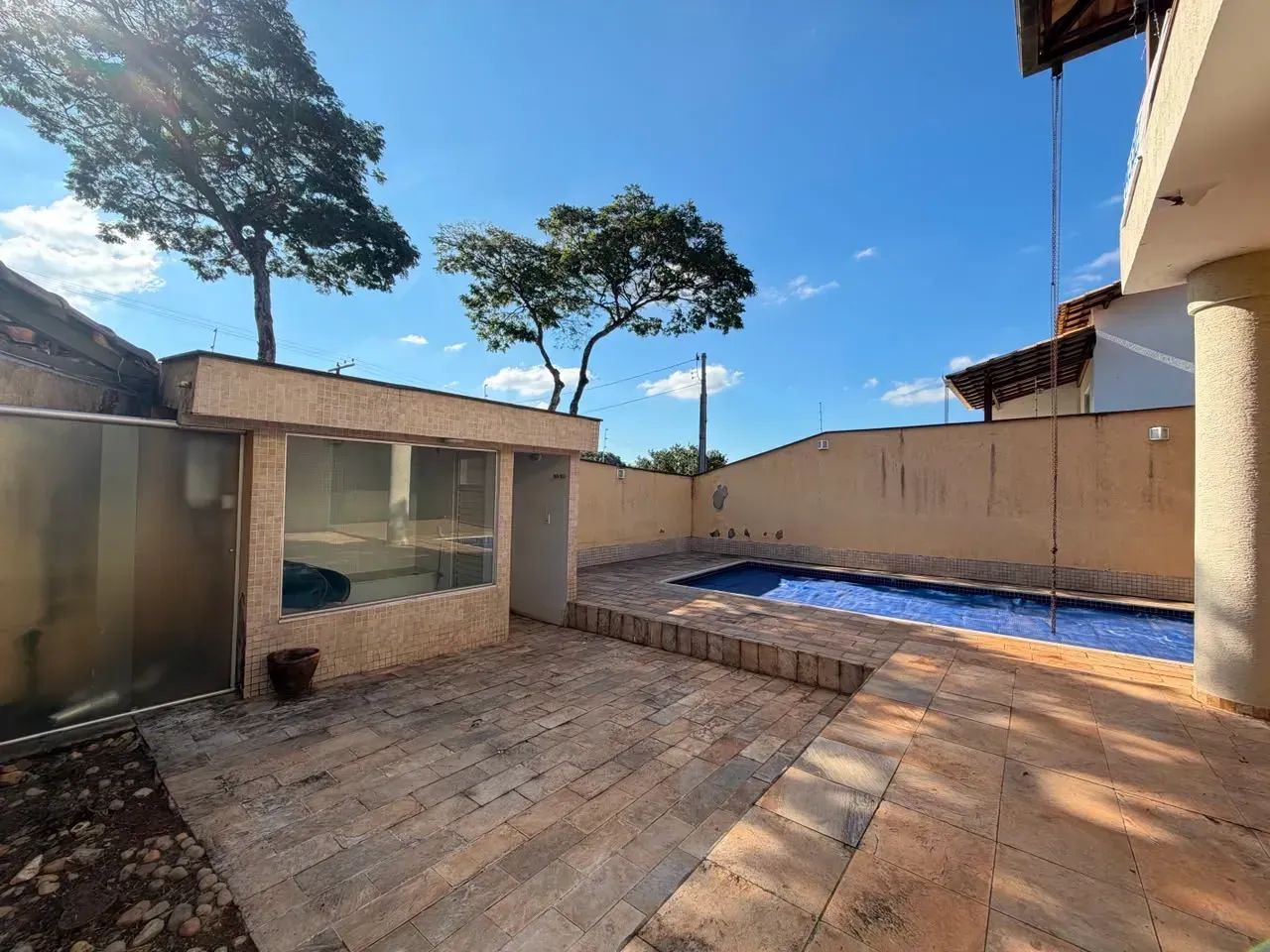 Casa com 4 quartos sendo 2 suítes 3 banheiros 4 vagas - Foto 5