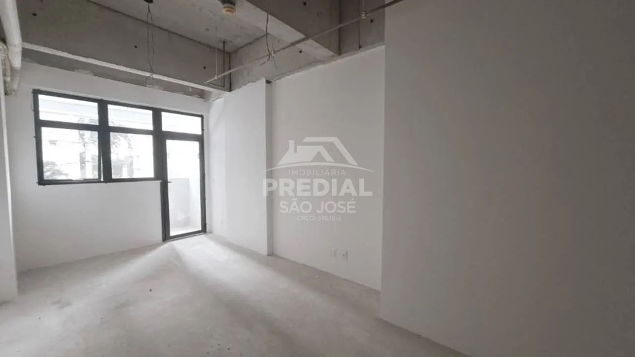 Sala comercial de 29,61 m² com banheiro e vagas rotativas no Edifício Quadria  Jardim Aqua - Foto 4