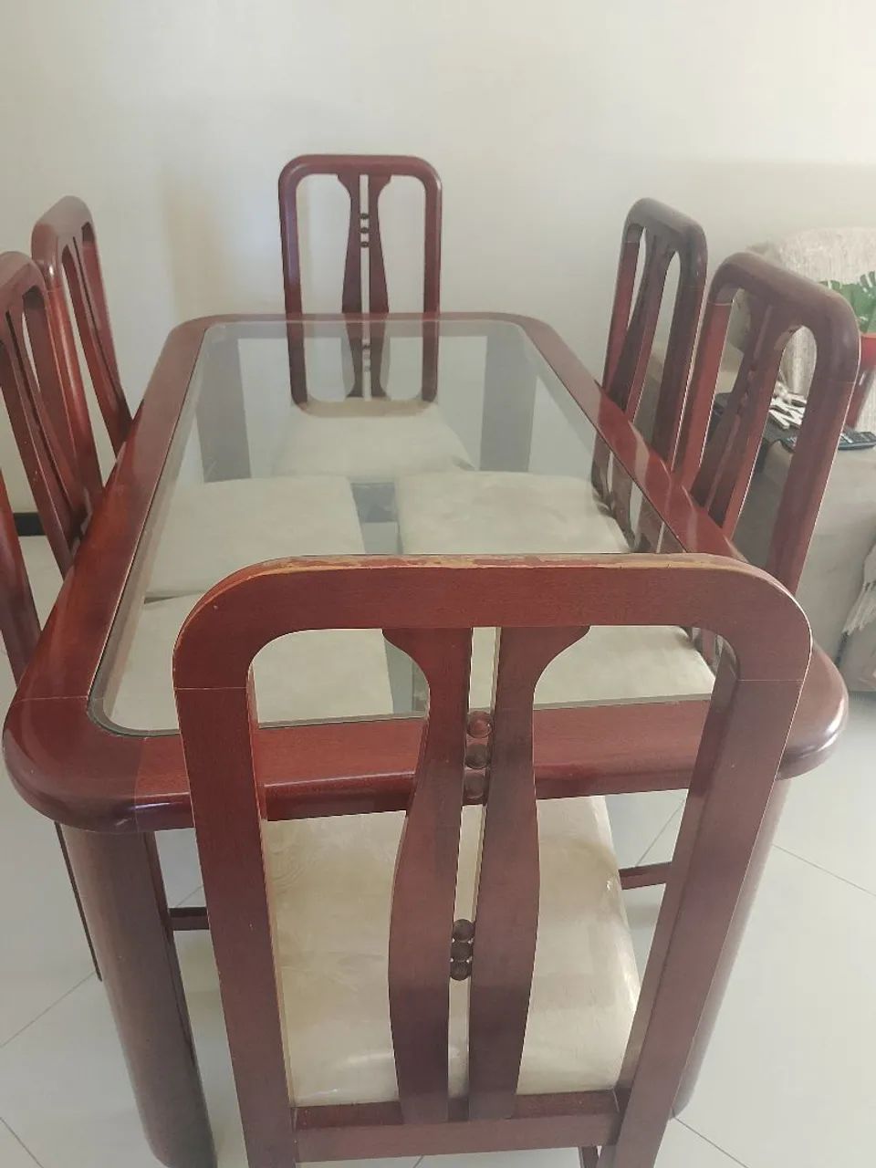 Mesa de 6 cadeiras madeira maciça 