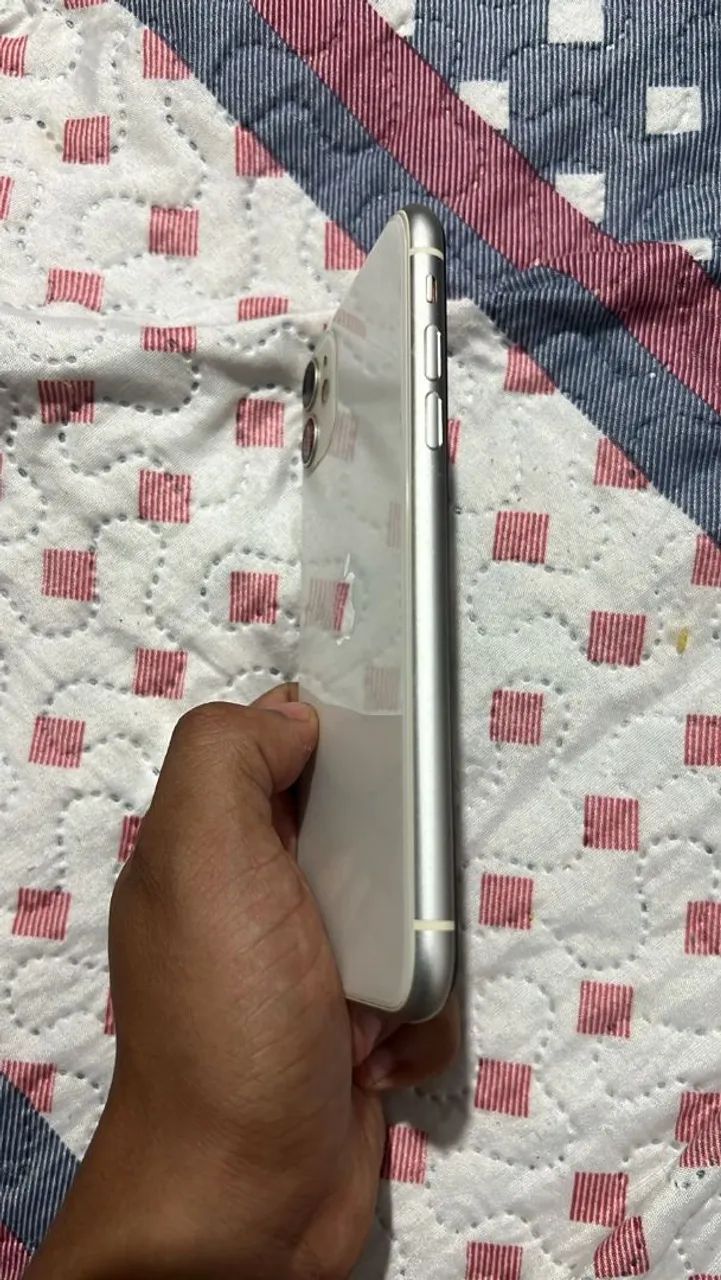 Iphone 11 - Foto 3