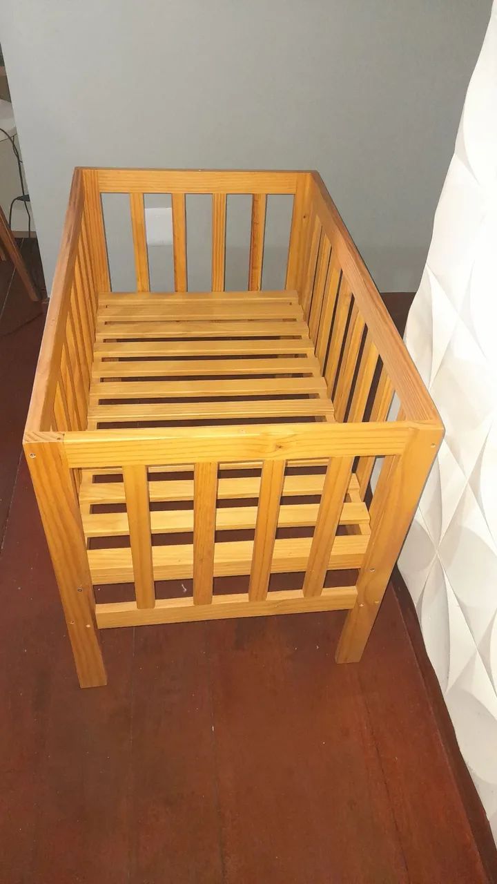 Mini berço de madeira - Foto 2