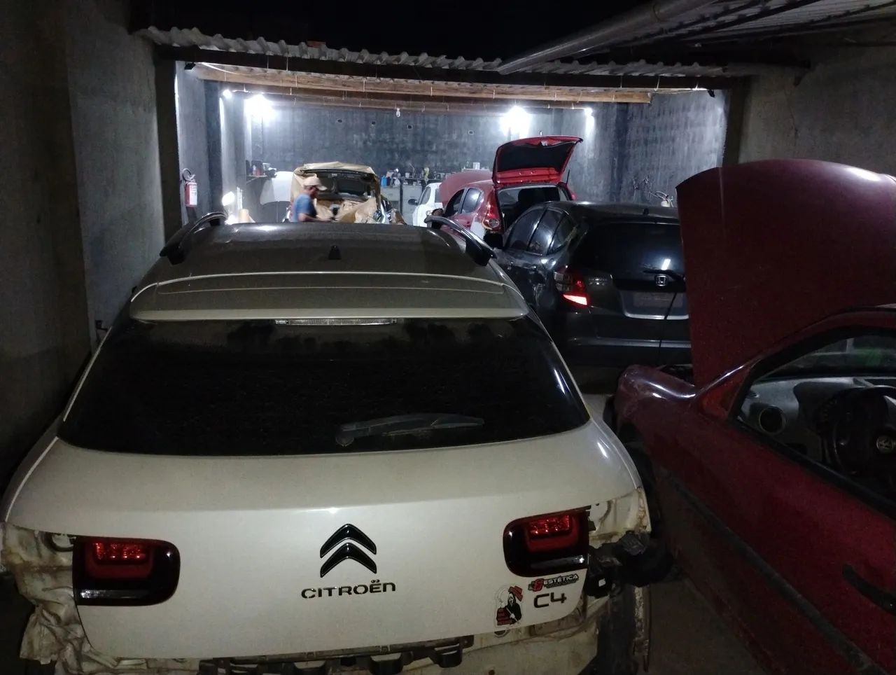 EWCAR FUNILARIA E PINTURA  - Foto 2