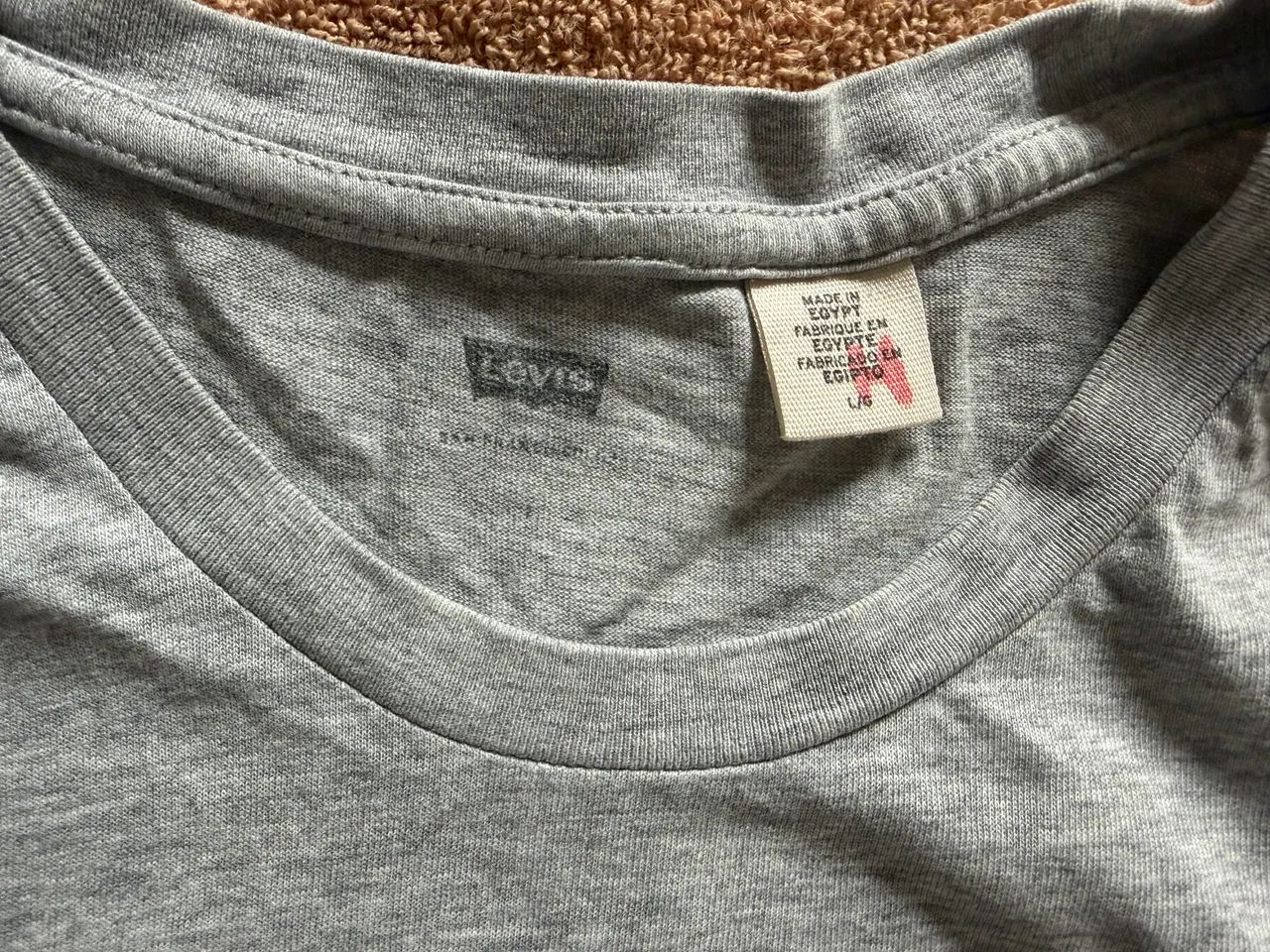 Camiseta Levis  - Foto 3
