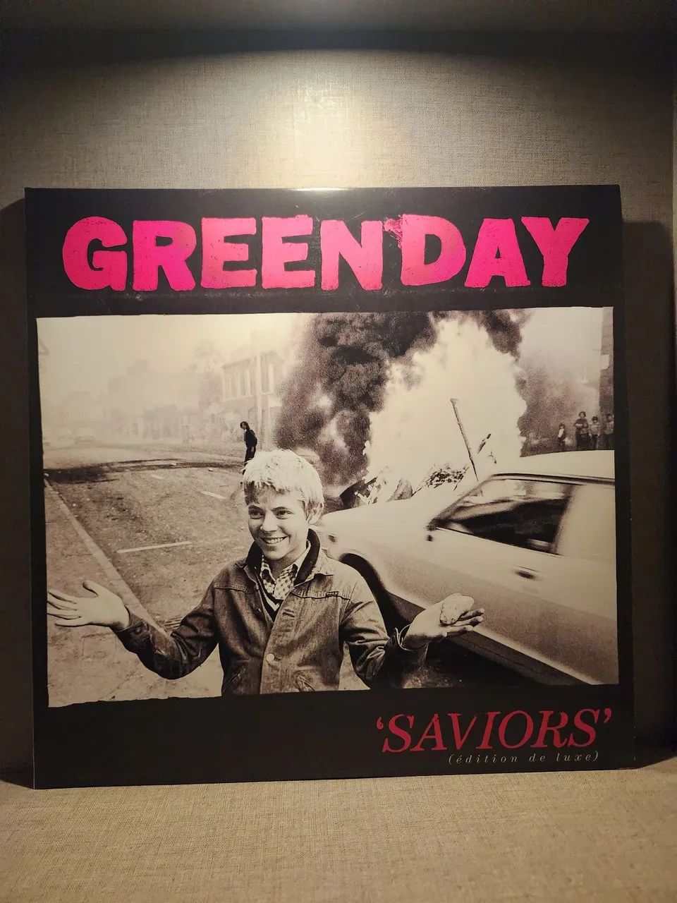 Green Day Saviors ( Deluxe Edition) Disco de Vinil 