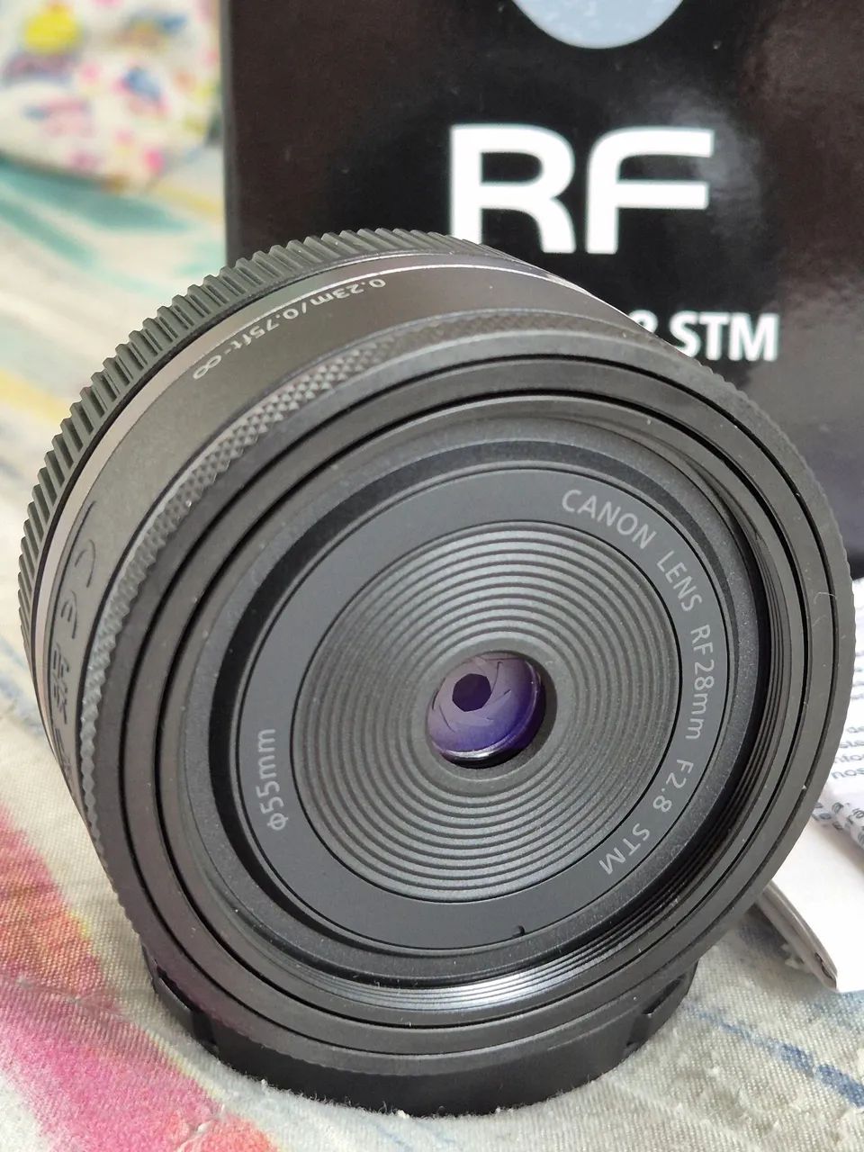 Lente Canon RF 28mm f2.8 STM - Foto 4