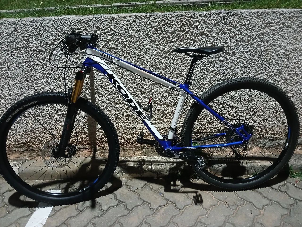 Bicicleta mtb Kobe 29" - Foto 2
