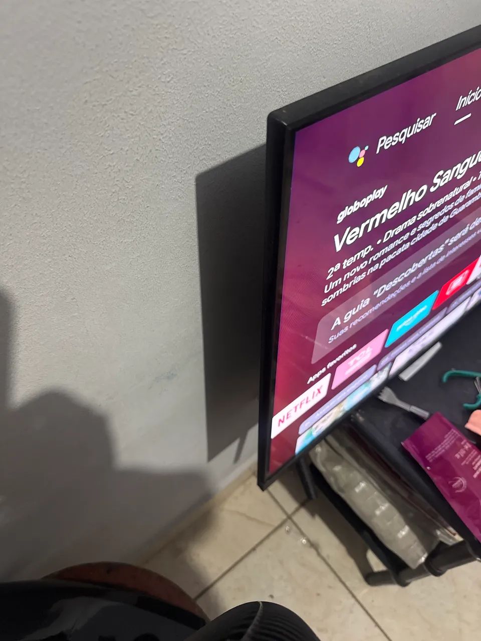 Vendo uma Televisão Smart 43 polegadas TCL - Foto 3
