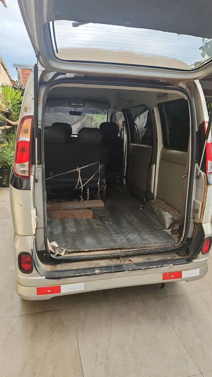 Vende se Mine Vanzinha Towner Rafei 2012 - Foto 6