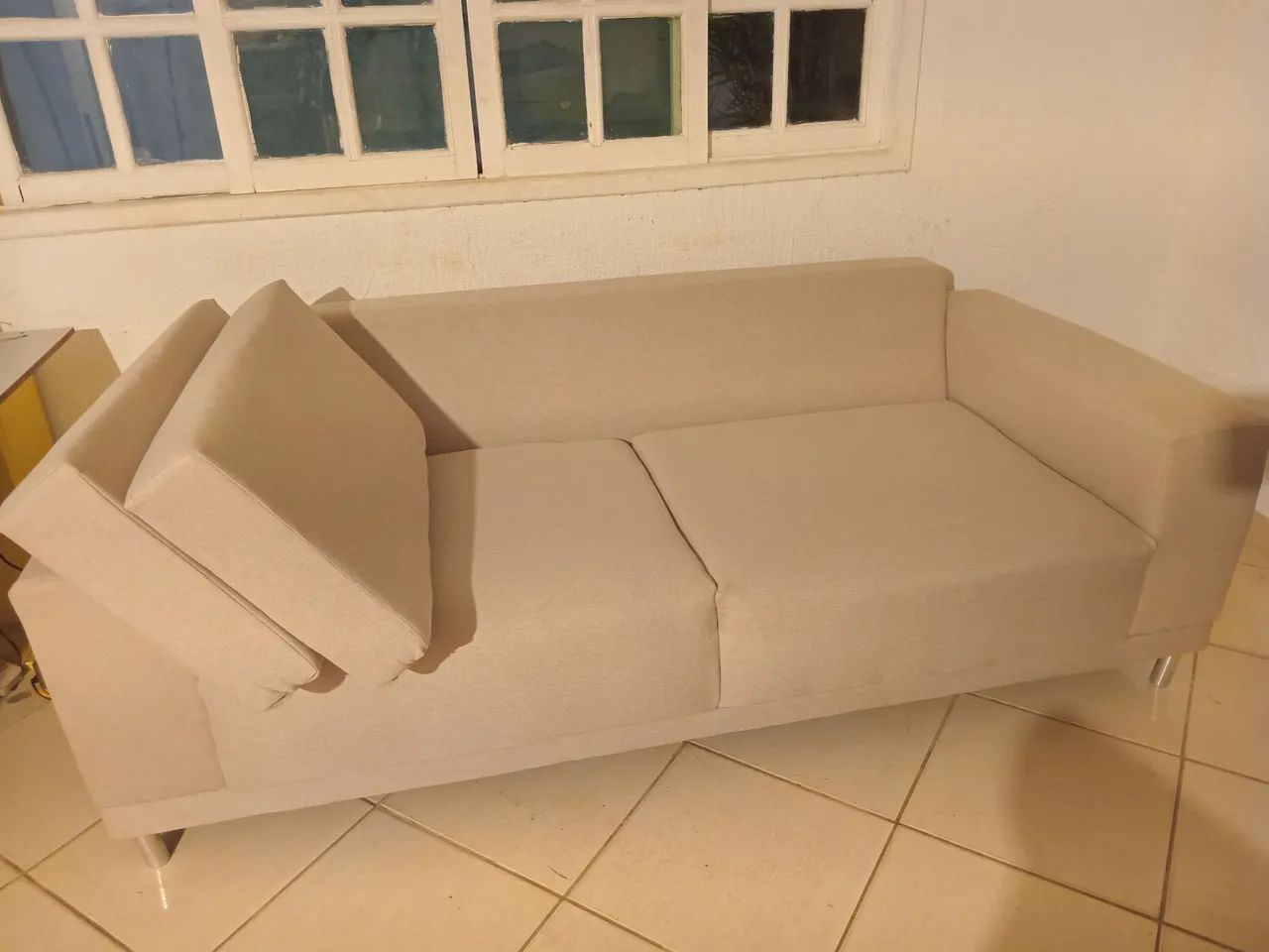 Sofá 453011475006771204