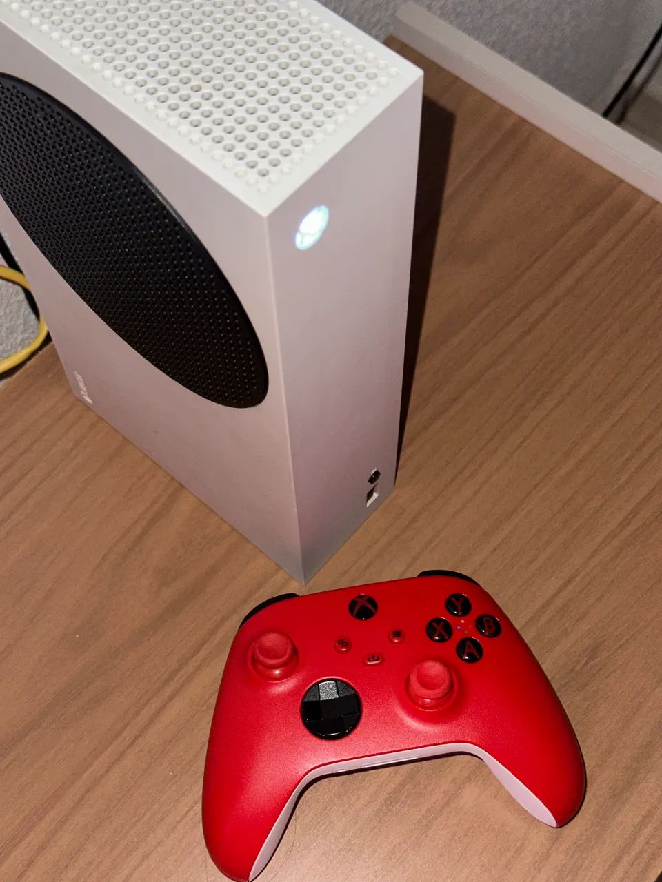 Xbox Series S + 2 Controles (Original + GameSir G7) - Ótimo Estado - Foto 2