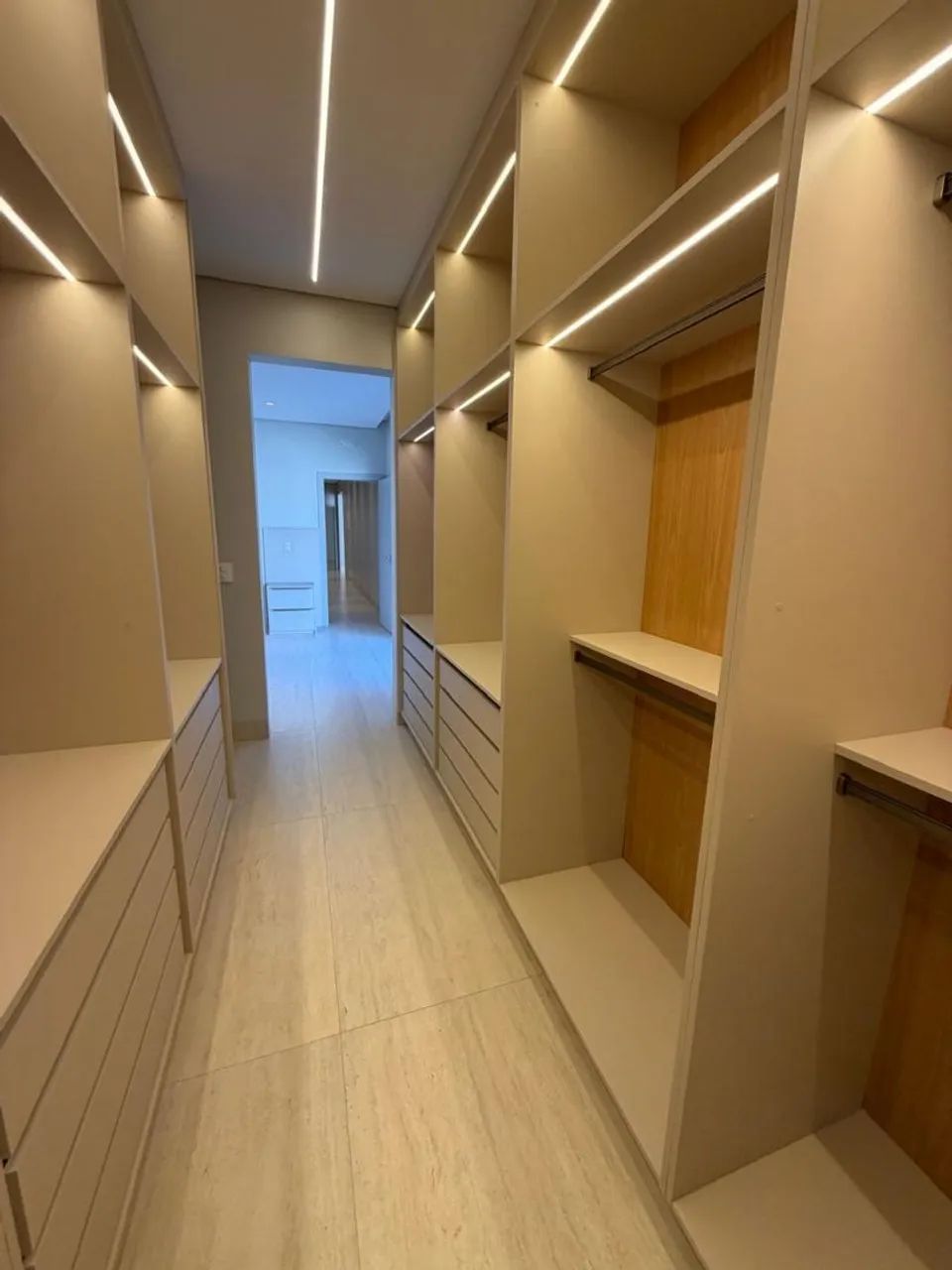4 SUITES + ESCRITORIO 500 METROS RUA 12 - Foto 4