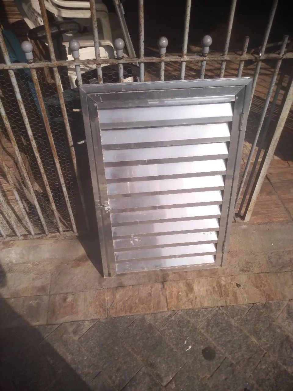 Porta ou janela de alumínio 
