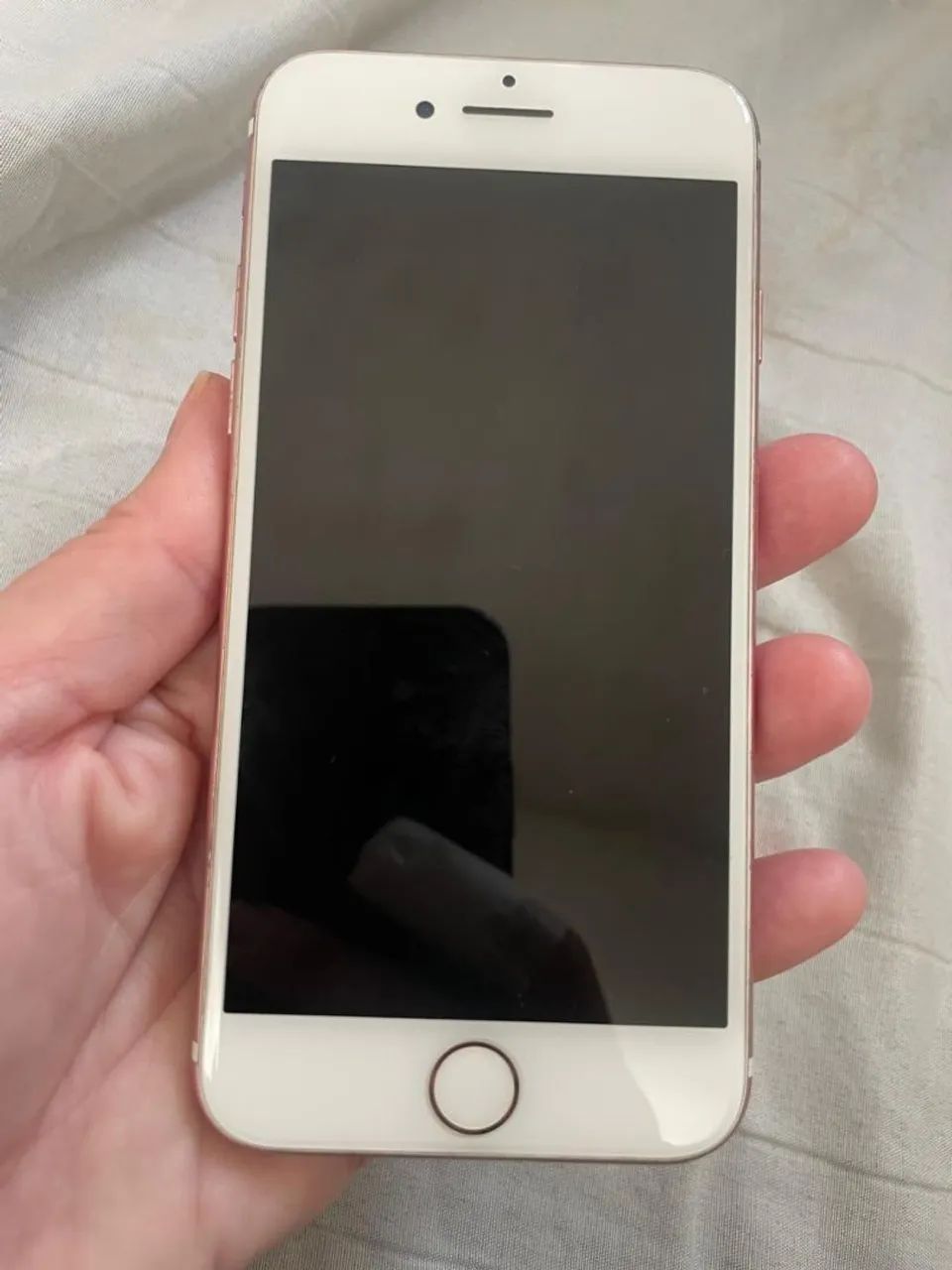Vendo um iPhone 7 32 gb novo.  - Foto 2