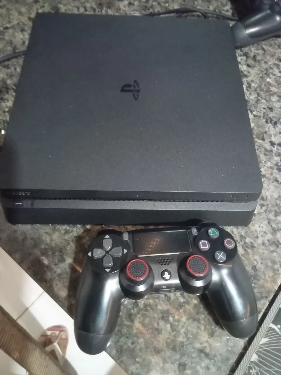 PS 4 - 1 TB - Foto 2