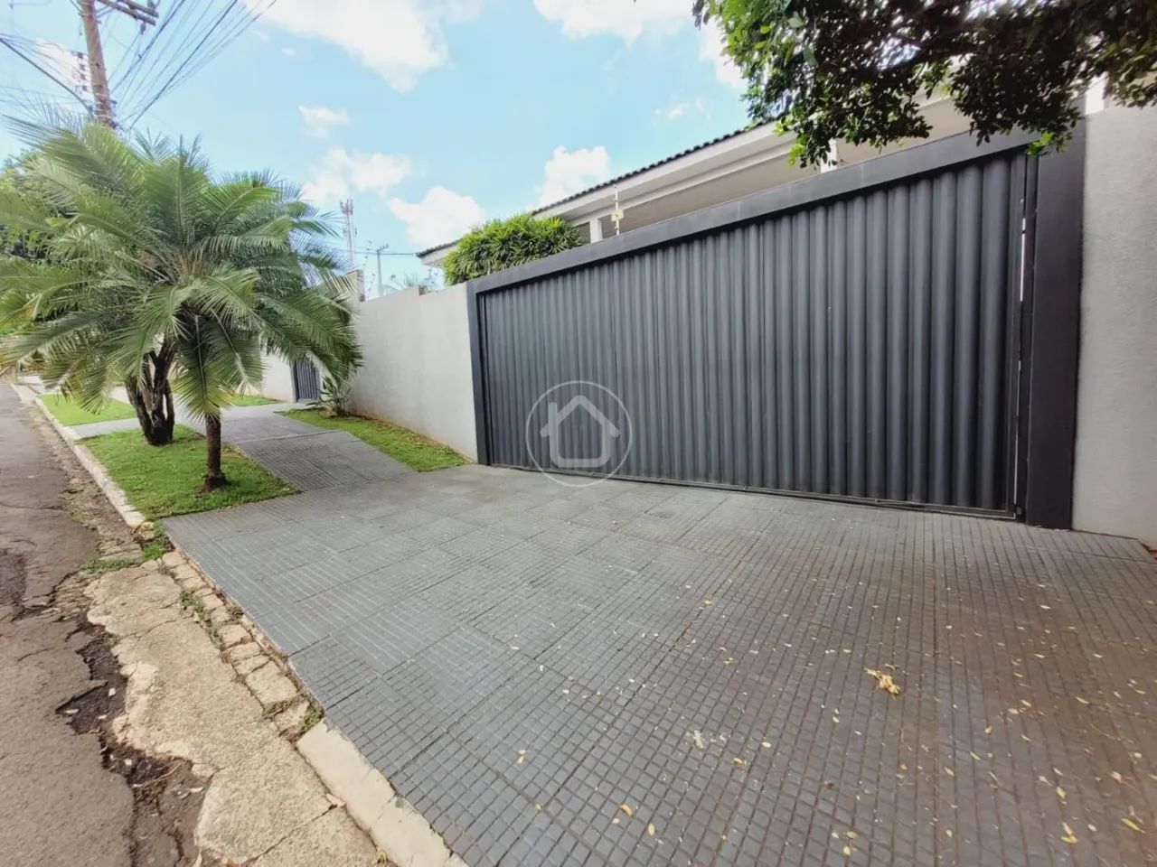 CASA AMPLA NO PLANALTO