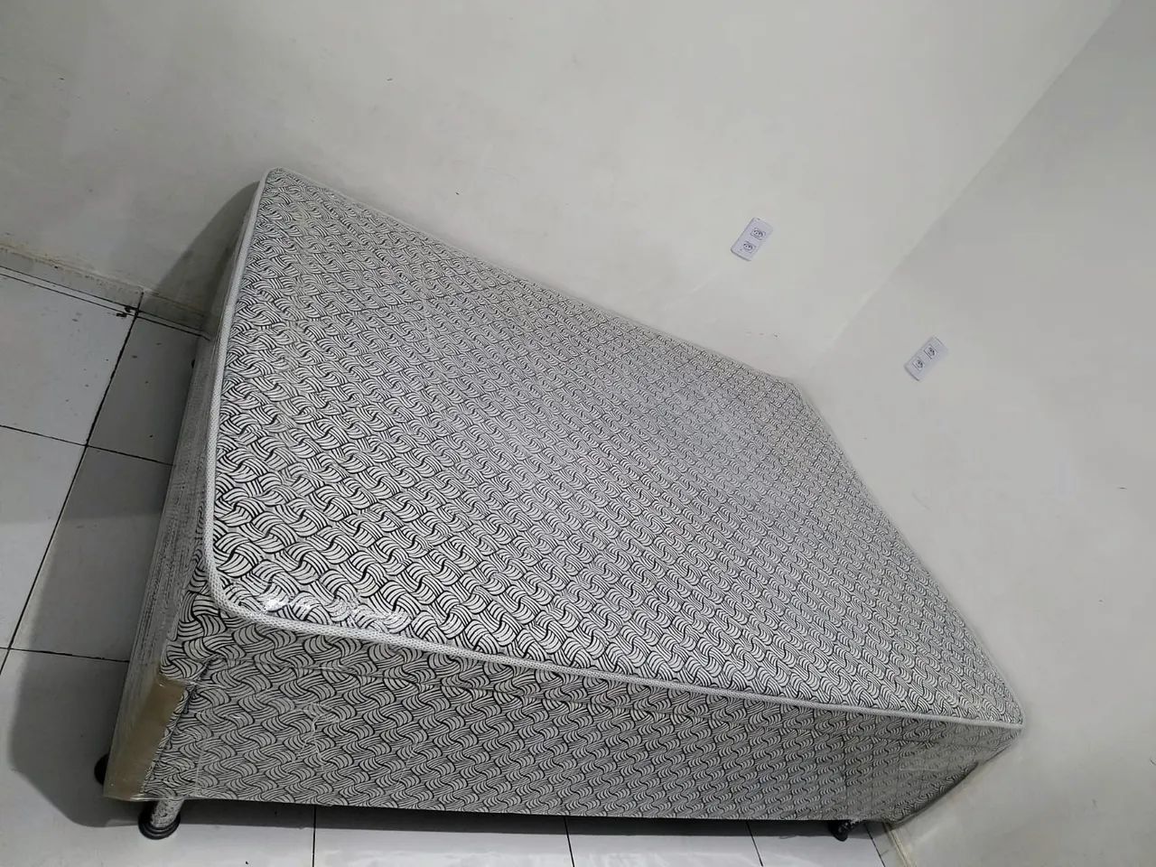 Cama Casal Box Espuma Higienizada 