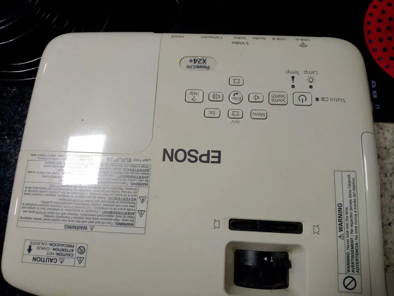 Data show Epson x24 em ótimo estado  - Foto 3