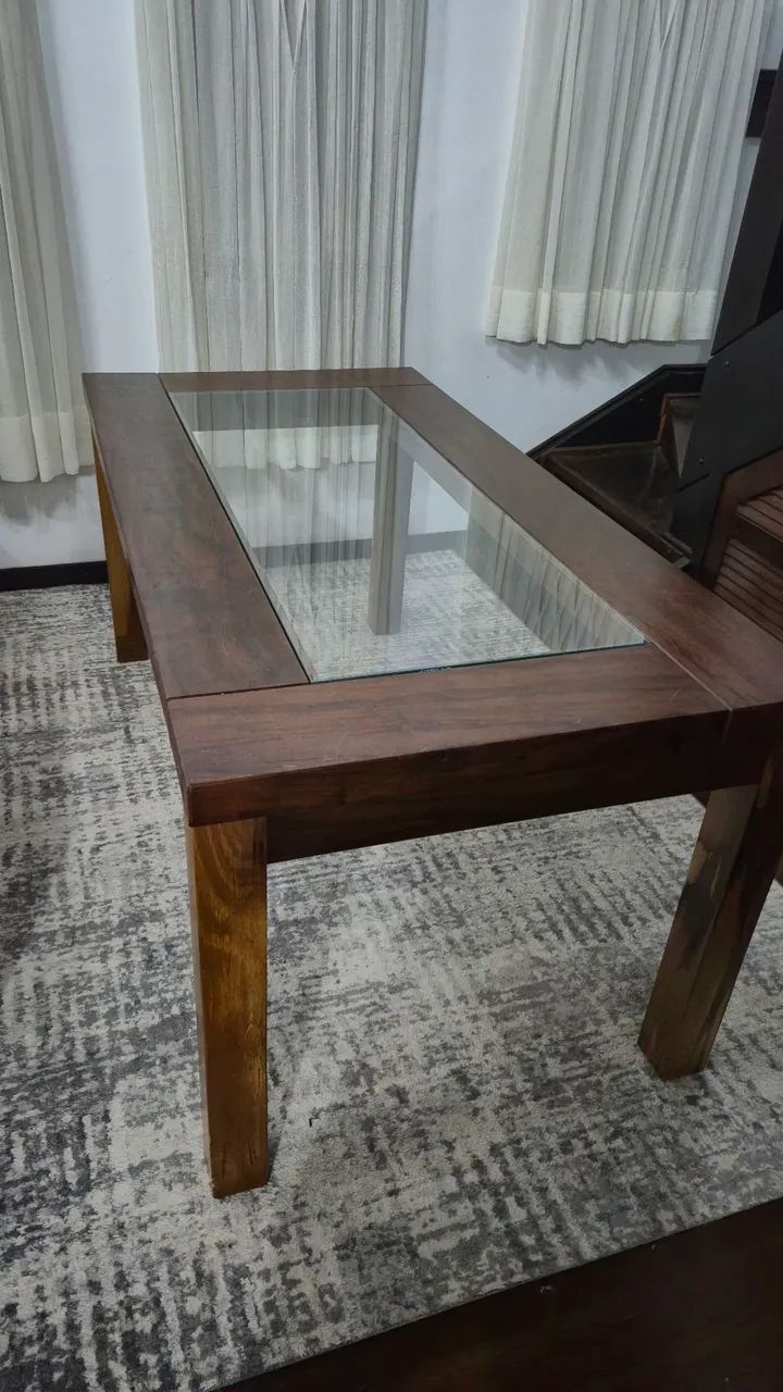 Mesa de jantar em imbuia e tampo de vidro  - Foto 2