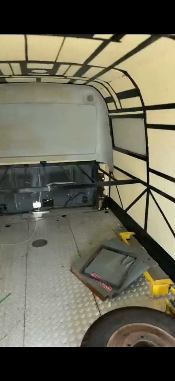 Motorhome Volare V8L 4x4 2014 - Sistema 4x4 funcionando 100% - Troco por imóveis   - Foto 5