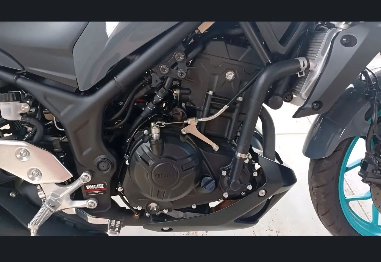 YAMAHA MT-03 23/24 - Foto 4