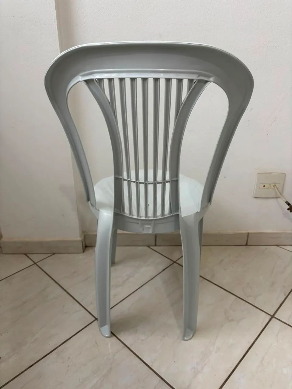 Cadeiras de plástico - Foto 4