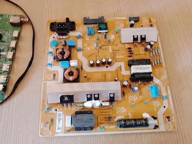 2 Placas de TV de 75 polegadas - Foto 5