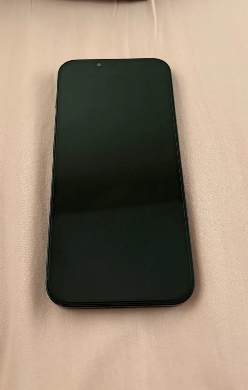 Vendo iPhone 13 preto, com nota fiscal 