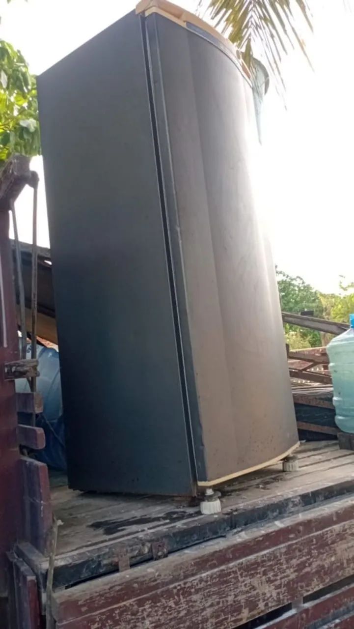 Geladeira Consul espaçosa, entrego grátis. - Foto 2