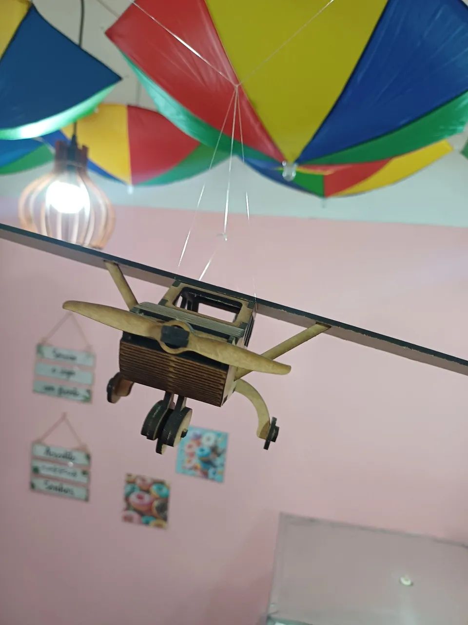 Avião decorativo mdf - Foto 3