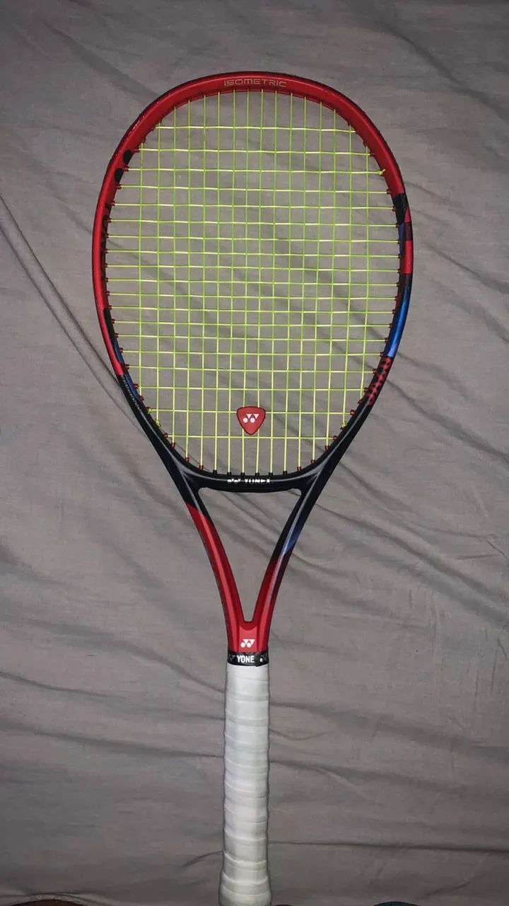 Yonex Vcore 98 - Esportes de Quadra e Ao Ar Livre - São Conrado