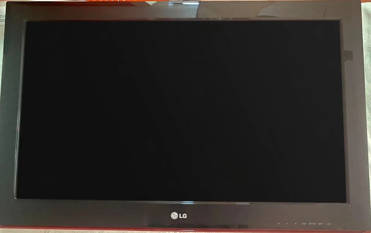 TV LG 32? LED 3D 32LM3400 - Conservada - Funcionando Perfeitamente