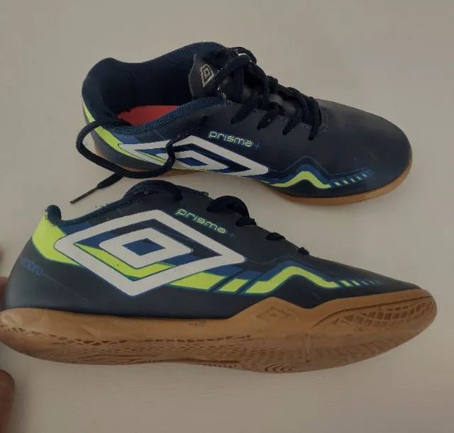Tênis futsal 32