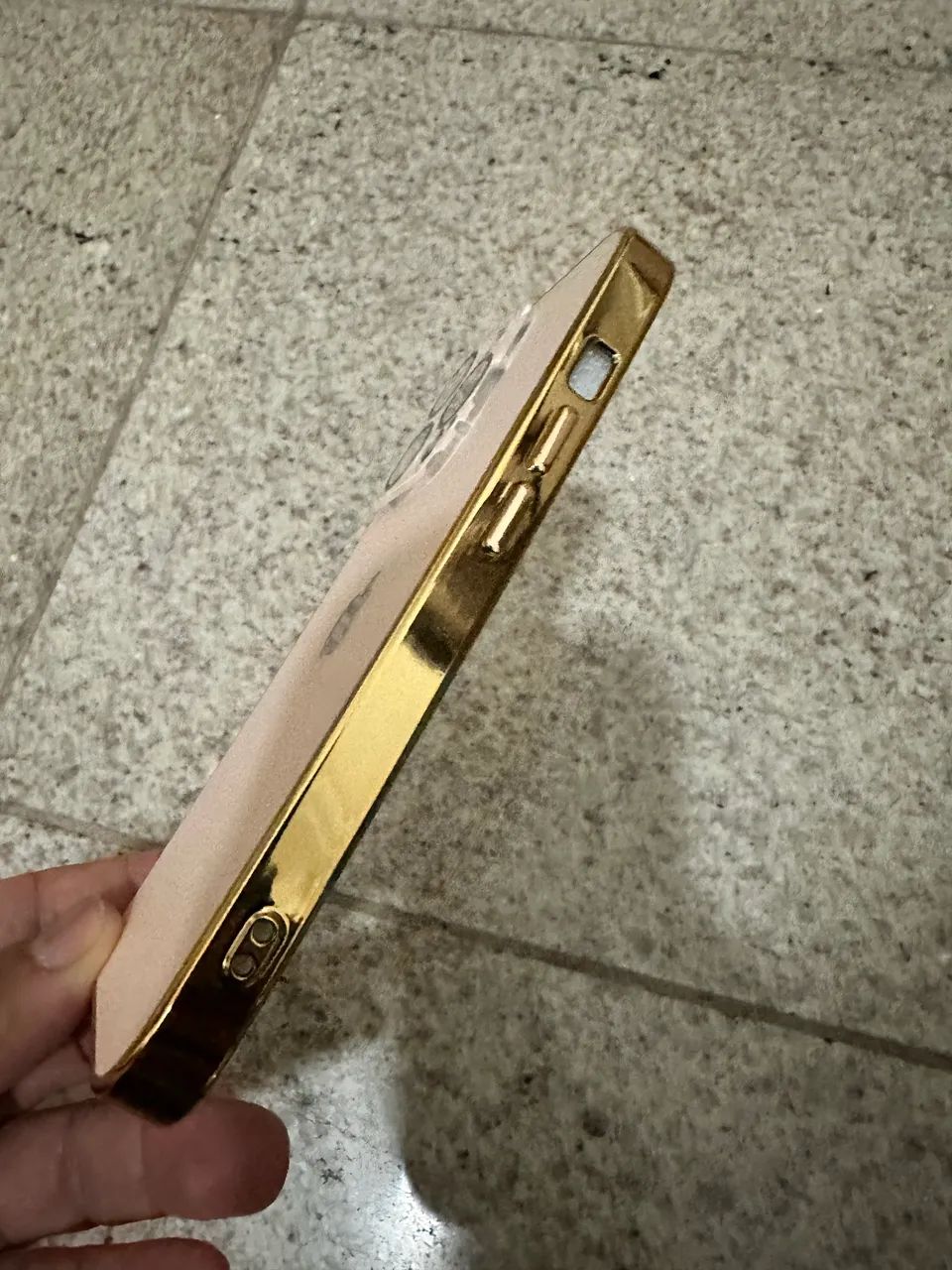 Capa para IPhone 14 Pro - Rosê - Foto 4