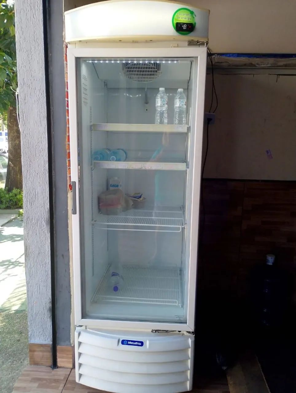 Geladeira expositora