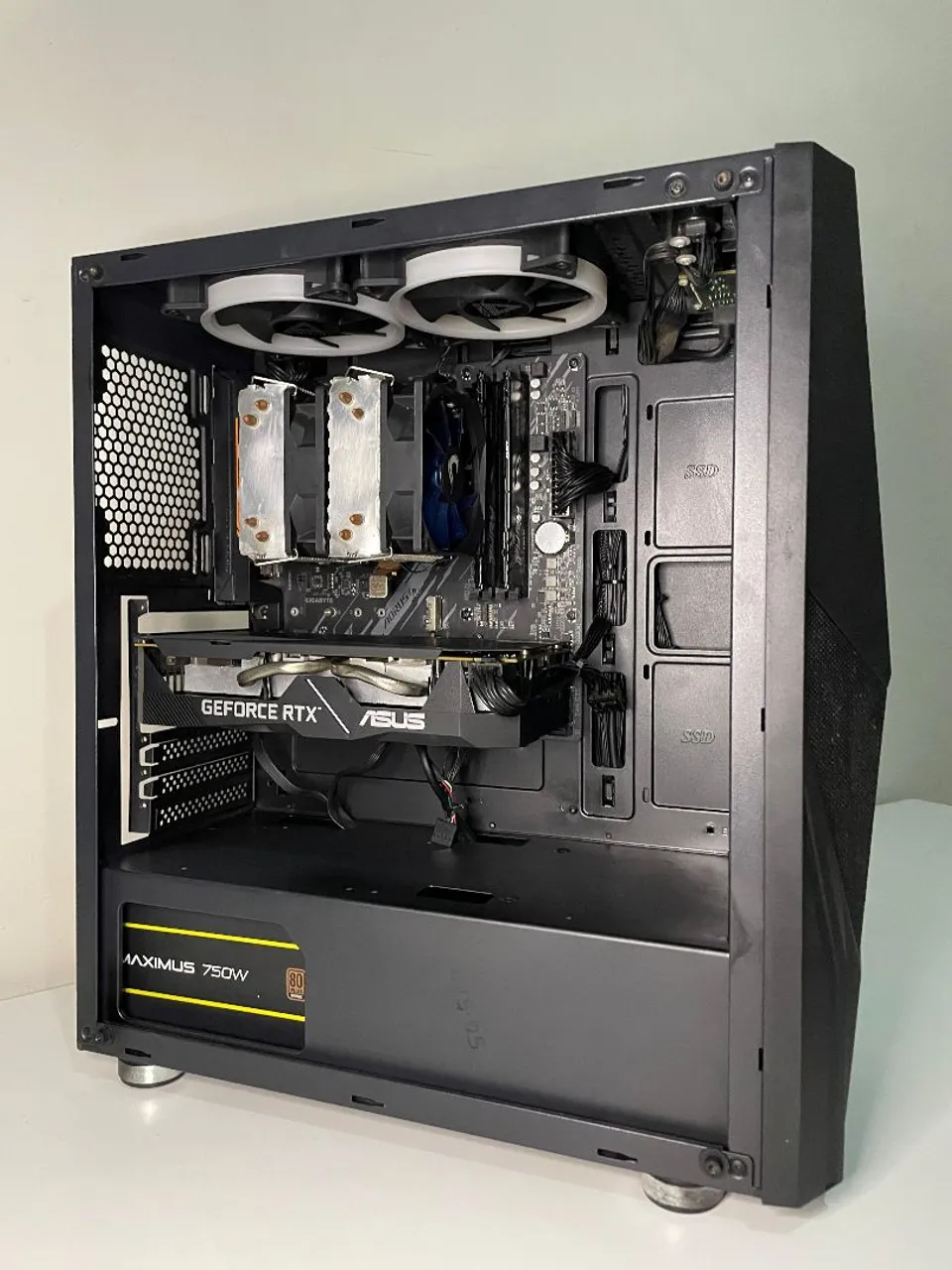 PC Gamer Ryzen 5 5600 RTX 2060 Super 16GB SSD NVMe 1TB