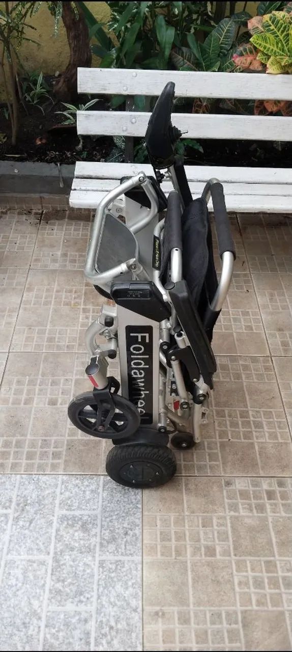 Cadeira de rodas elétrica  - Foto 2