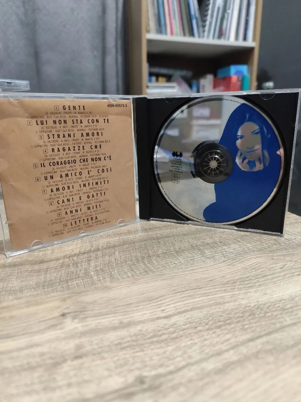 CD Laura Pausini - Laura (1994) // IMPORTADO - Foto 3