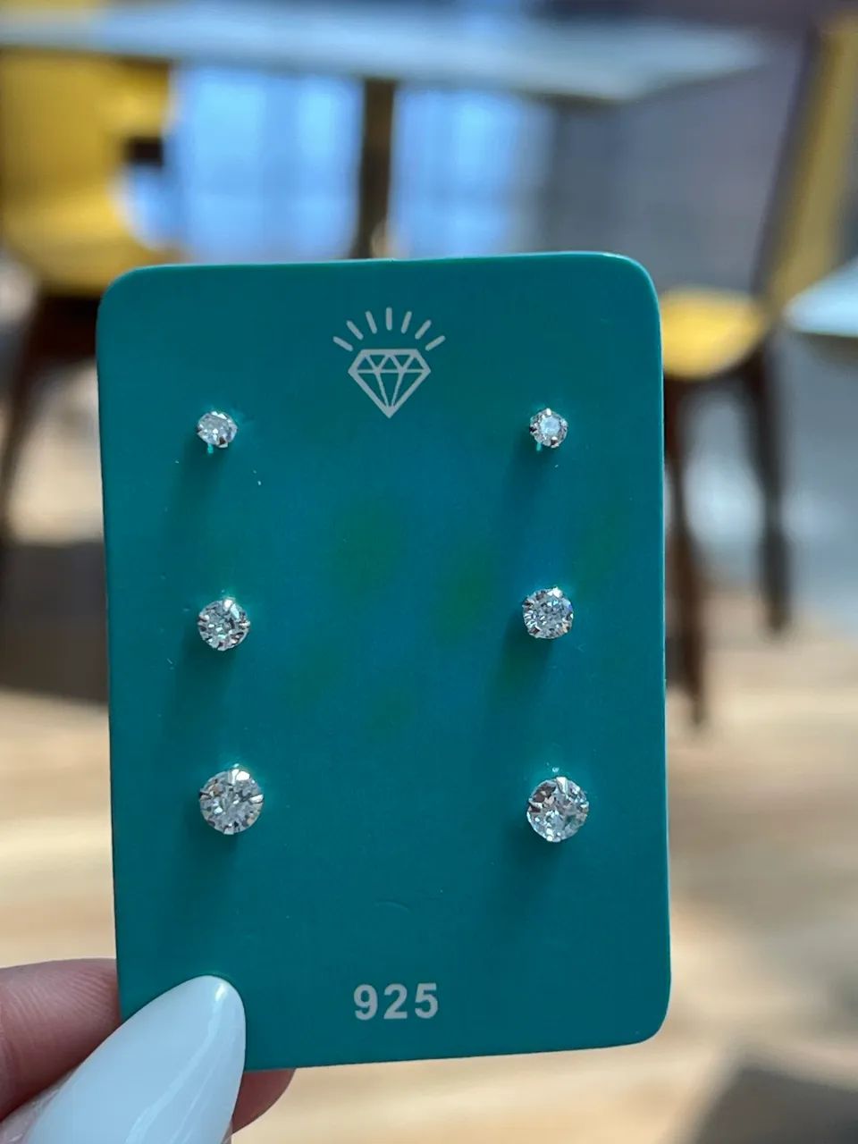 Brinco redondo prata com garantia 