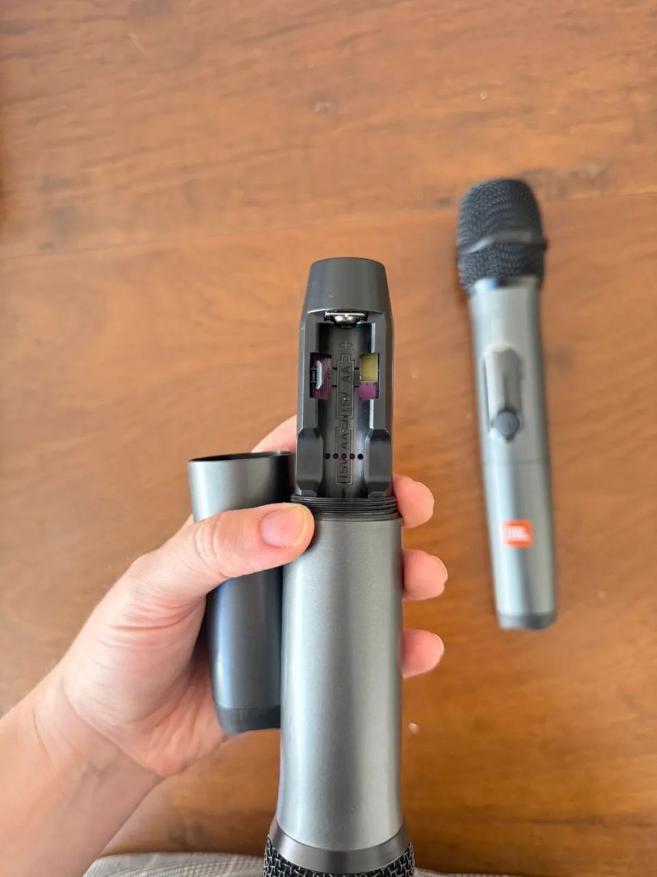Microfone wireless JBL a pilha  - Foto 6