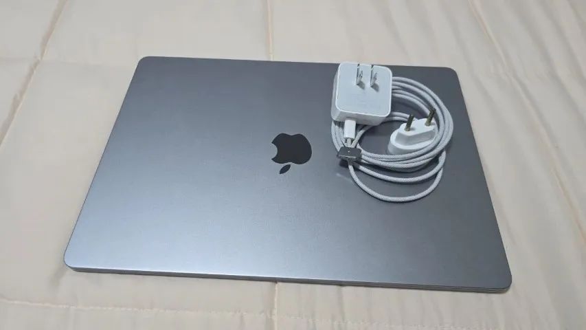 MacBook Air M2 - 15" - 2023 - Foto 3