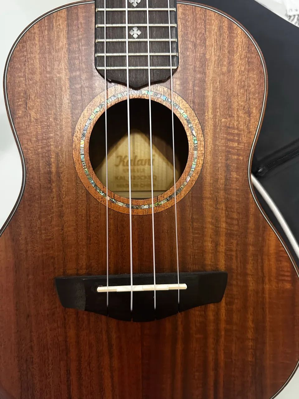 Ukulele elétrico acústico Kalani, modelo Concert - Foto 5
