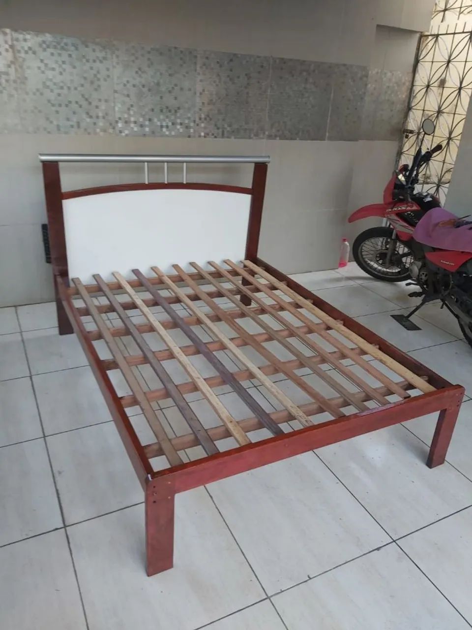Cama casal de madeira - Foto 4