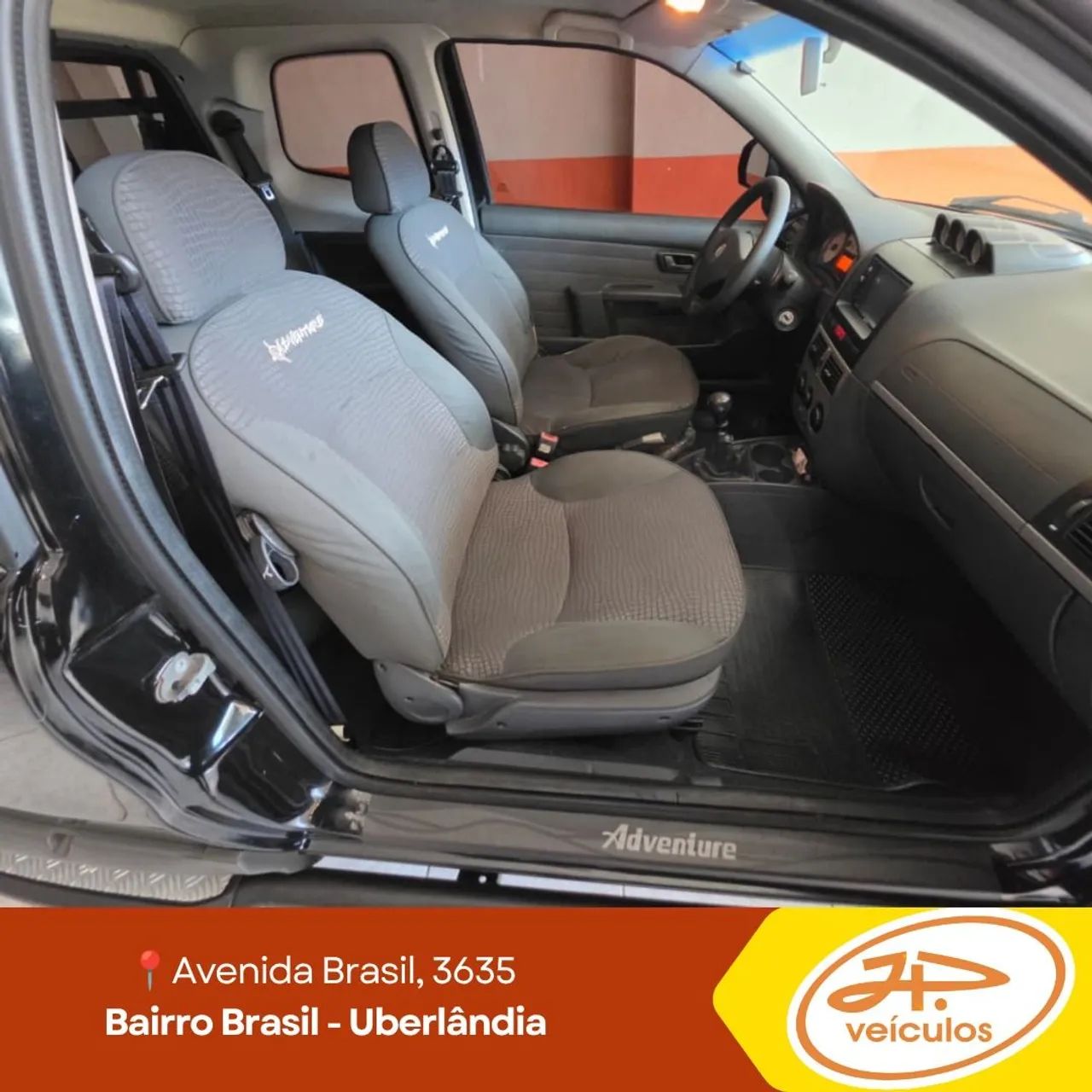 Fiat Strada Adventure1.8/ 1.8 Locker Flex CD 2012 - Foto 4